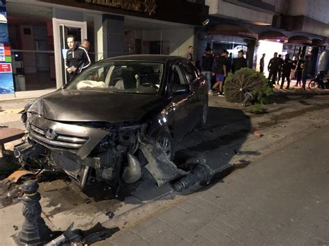 S­i­n­o­p­’­t­a­ ­o­t­o­m­o­b­i­l­,­ ­y­a­y­a­ ­y­o­l­u­n­a­ ­d­a­l­d­ı­:­ ­2­ ­y­a­r­a­l­ı­